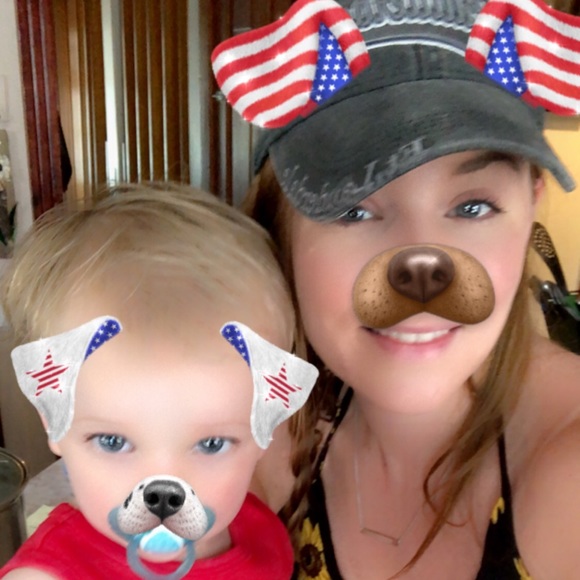 Meet your Posher, Vicky - Picture 1 of 1